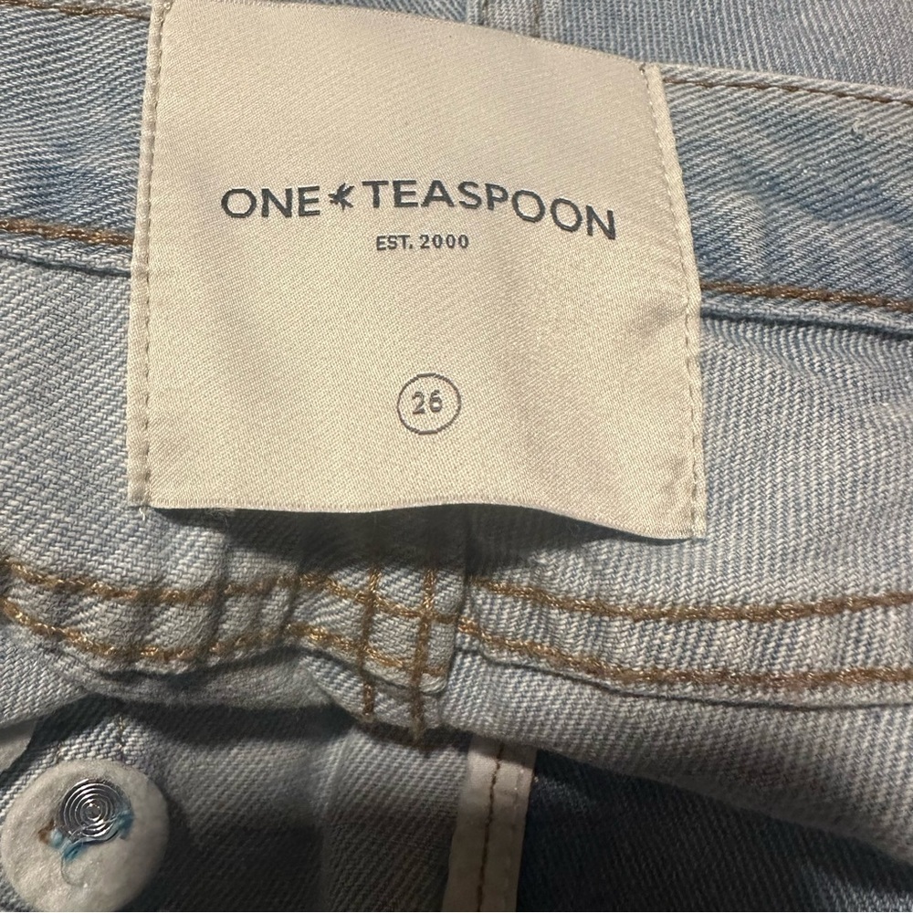 One Tespoon S Light Blue Denim Shorts  Heart Accents 26 raw hem studs cotton - Picture 3 of 6